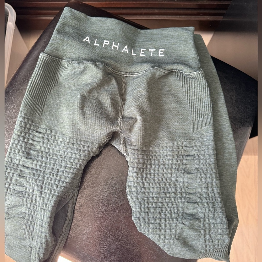 Alphalete women leggings